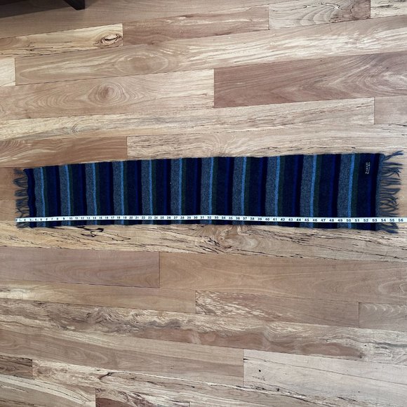 Blarney Woolen Mills Wool Scarf Made in Ireland Navy Blue Plaid - Picture 4 of 5